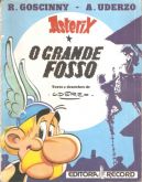 Asterix - O grande fosso - Editora Record